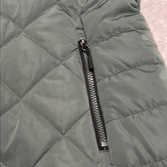Free Country Green Quilted Vest - Picture 3 of 9